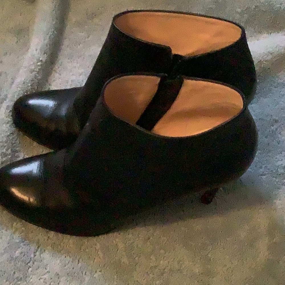 Elegant Black Ankle Boots